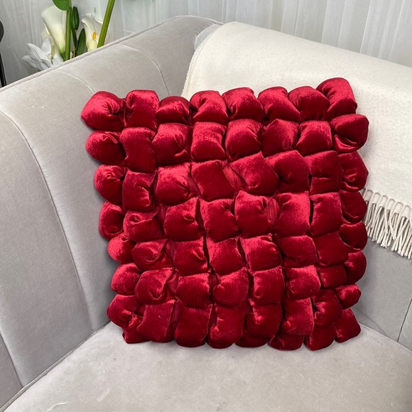 Unbranded Other - Red velvet cushion